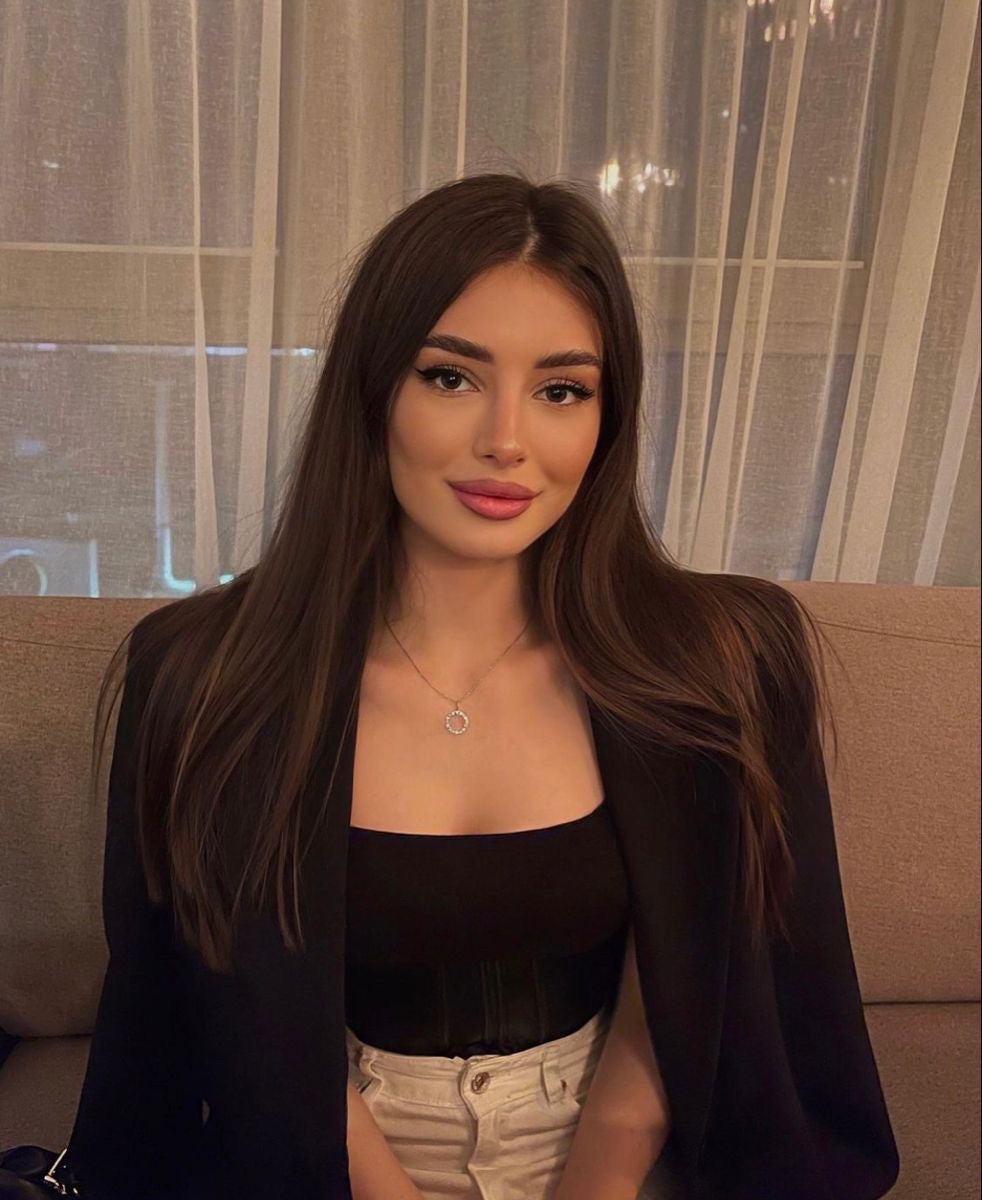 <p>Trusted by over <strong>750,000+</strong> skincare lovers</p>